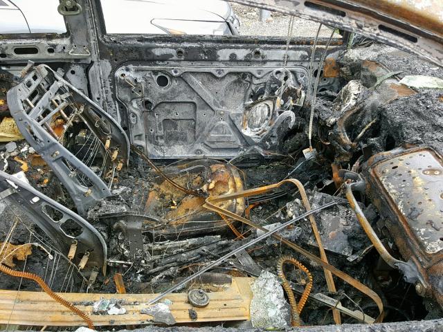 3VWCD21C52M410537 - 2002 VOLKSWAGEN NEW BEETLE მწვანე ფოტო 5