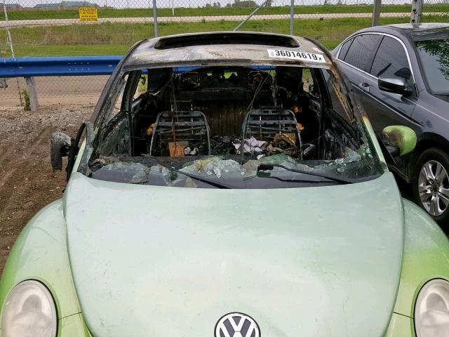 3VWCD21C52M410537 - 2002 VOLKSWAGEN NEW BEETLE მწვანე ფოტო 9