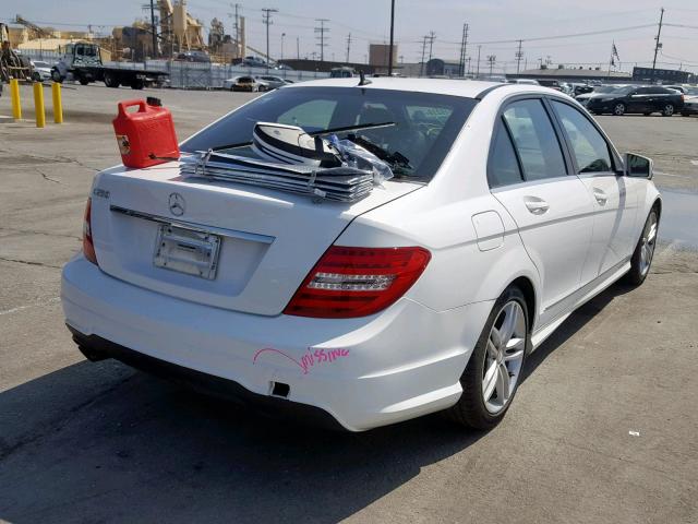 WDDGF4HB4DR283603 - 2013 MERCEDES-BENZ C 250 WHITE photo 4