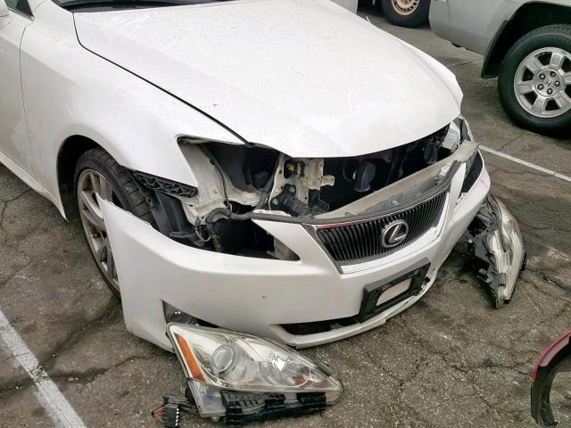 JTHBK262572043124 - 2007 LEXUS IS 250 WHITE photo 9