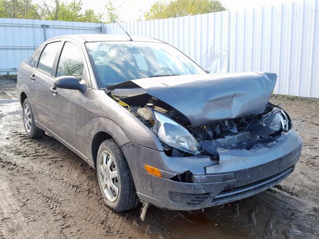 1FAFP34N15W317454 - 2005 FORD FOCUS ZX4 GRAY photo 1