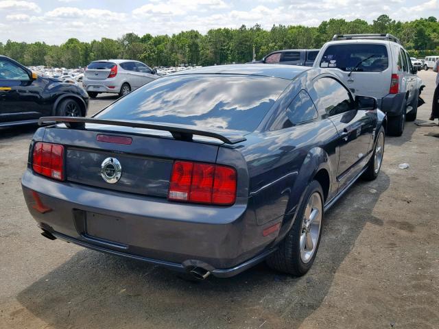 1ZVHT82H195128451 - 2009 FORD MUSTANG GT GRAY photo 4