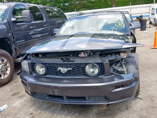 1ZVHT82H195128451 - 2009 FORD MUSTANG GT GRAY photo 9