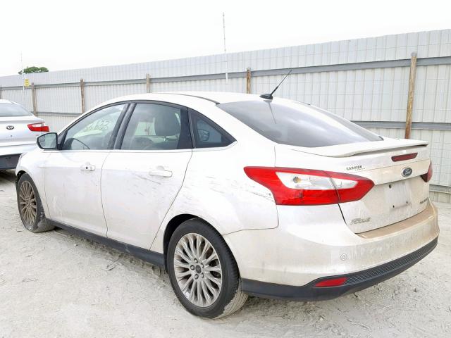 1FAHP3J25CL155197 - 2012 FORD FOCUS TITA WHITE photo 3