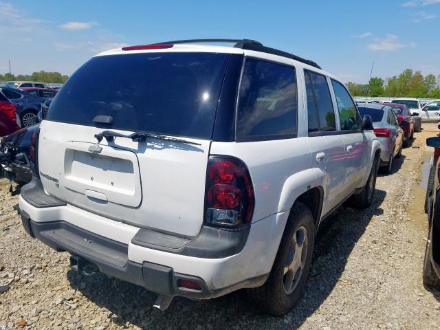 1GNDT13S852313523 - 2005 CHEVROLET TRAILBLAZER LS  photo 4