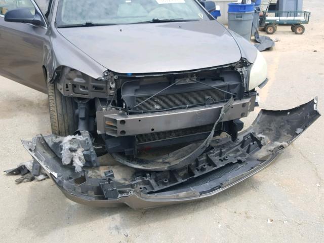 1G1ZA5EU6BF223441 - 2011 CHEVROLET MALIBU LS GOLD photo 9