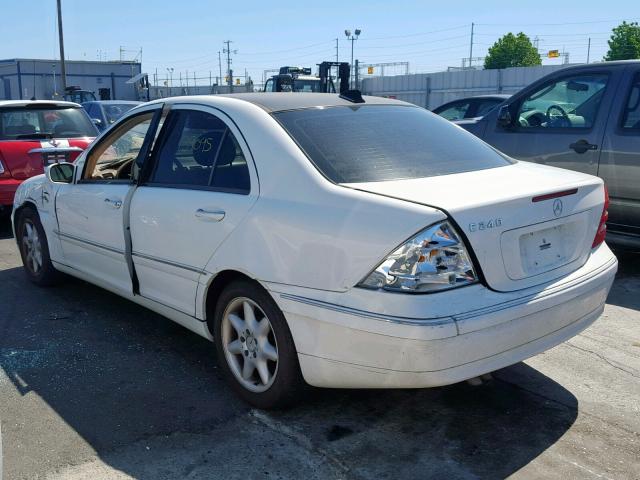 WDBRF61J34E017284 - 2004 MERCEDES-BENZ C 240 WHITE photo 3