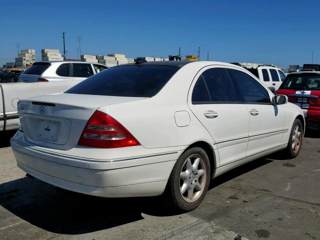 WDBRF61J34E017284 - 2004 MERCEDES-BENZ C 240 WHITE photo 4