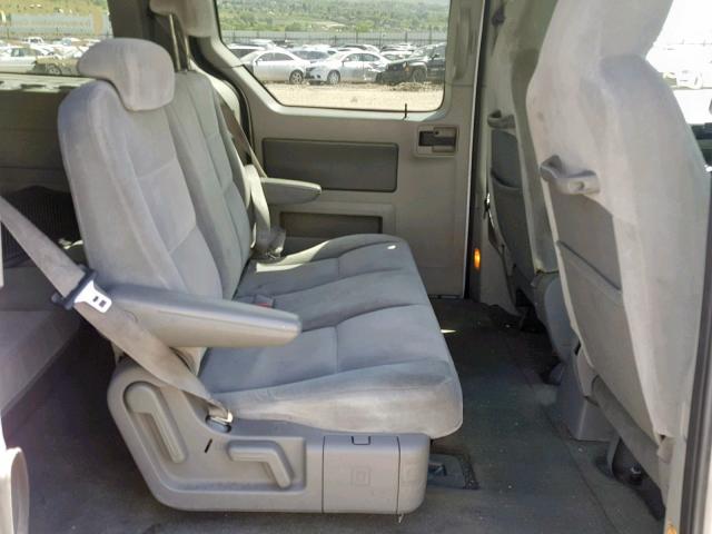 2FMZA57634BA40648 - 2004 FORD FREESTAR S WHITE photo 6