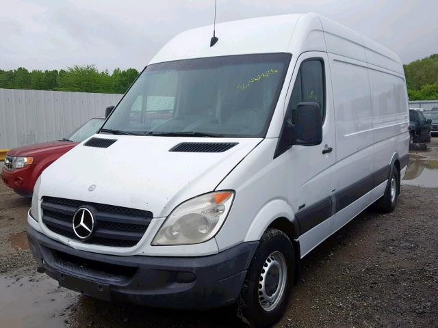 WD3PE8CB2B5594523 - 2011 MERCEDES-BENZ SPRINTER 2 WHITE photo 2