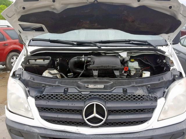 WD3PE8CB2B5594523 - 2011 MERCEDES-BENZ SPRINTER 2 WHITE photo 7