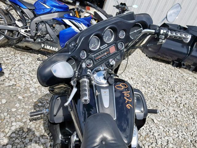 1HD1FCW123Y637982 - 2003 HARLEY-DAVIDSON FLHTCUI BLACK photo 5
