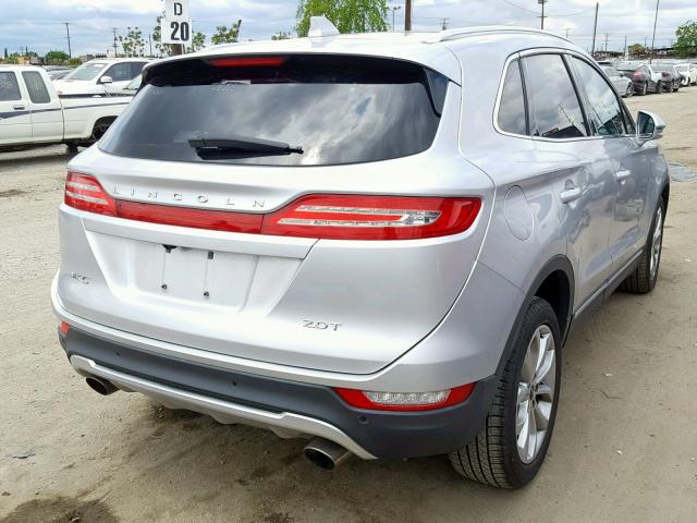 5LMCJ2C93HUL16831 - 2017 LINCOLN MKC SELECT SILVER photo 4