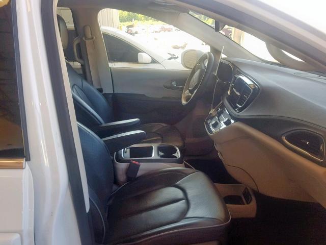 2C4RC1GG7JR272351 - 2018 CHRYSLER PACIFICA L WHITE photo 5