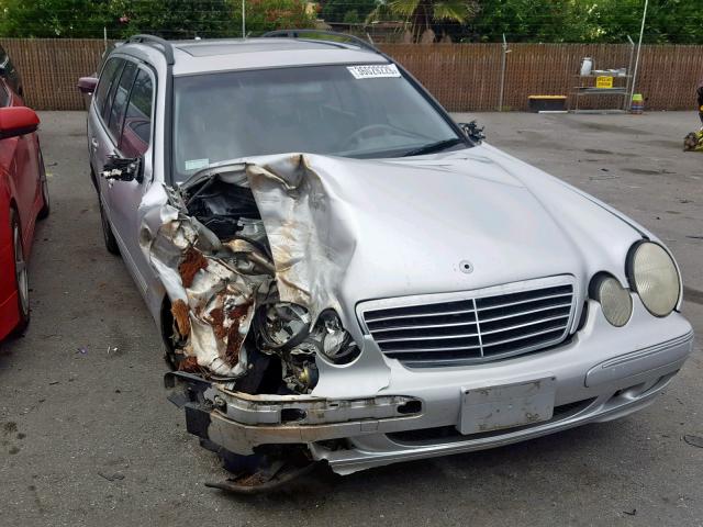 WDBJH65J01B250053 - 2001 MERCEDES-BENZ E 320 SILVER photo 1