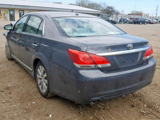 4T1BK3DB5CU457802 - 2012 TOYOTA AVALON BAS GRAY photo 3