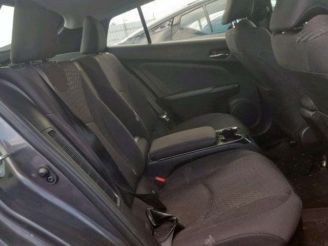 JTDKARFP0H3001982 - 2017 TOYOTA PRIUS PRIM 灰色 照片 6