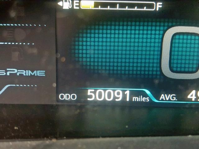 JTDKARFP0H3001982 - 2017 TOYOTA PRIUS PRIM 灰色 照片 8