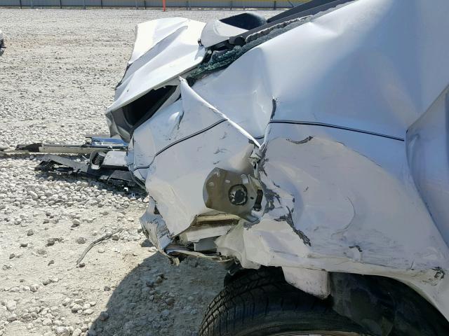 1G1ZC5E00CF293252 - 2012 CHEVROLET MALIBU 1LT WHITE photo 9