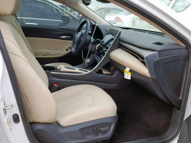4T1BZ1FB9KU003418 - 2019 TOYOTA AVALON XLE WHITE photo 5