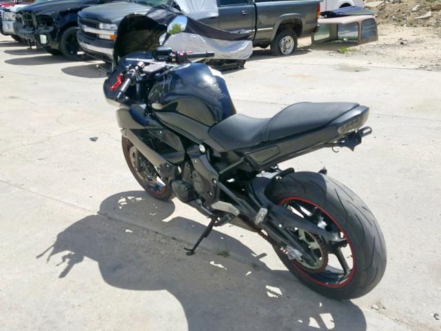 JKAEXEC17BDA67271 - 2011 KAWASAKI EX650 C 黑色 照片 3