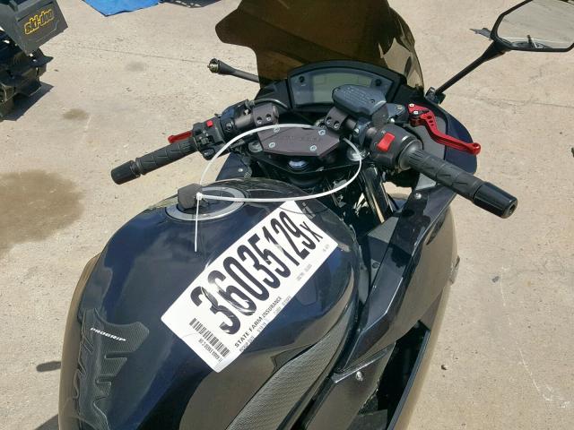 JKAEXEC17BDA67271 - 2011 KAWASAKI EX650 C 黑色 照片 5