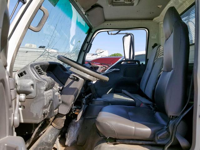 JALE4B141X7901935 - 1999 ISUZU NQR WHITE photo 5