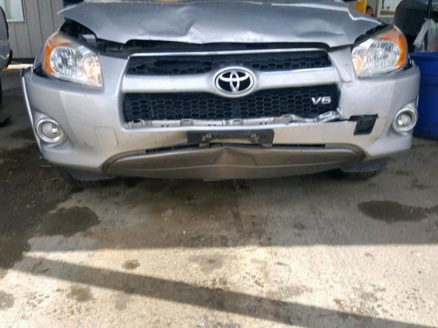 2T3DK4DVXCW091366 - 2012 TOYOTA RAV4 LIMIT SILVER photo 9