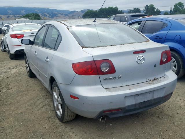 JM1BK12F841178989 - 2004 MAZDA 3 I SILVER photo 3