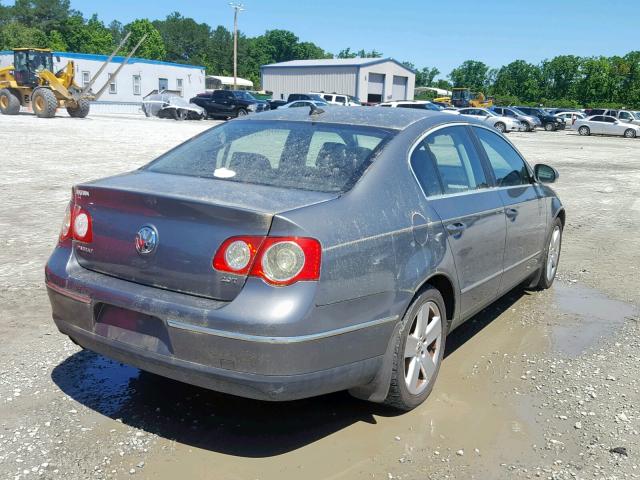 WVWAK93C38E053590 - 2008 VOLKSWAGEN PASSAT KOM GRAY photo 4