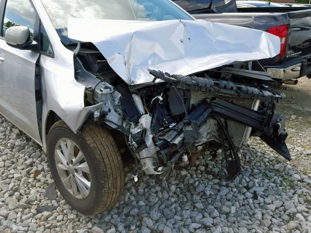 KNDMB5C18G6095251 - 2016 KIA SEDONA LX SILVER photo 9