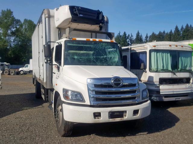 5PVNJ8JT3E4S55185 - 2014 HINO 258/268 WHITE photo 1