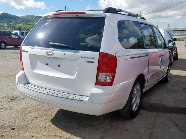 KNDMC233976016635 - 2007 HYUNDAI ENTOURAGE WHITE photo 4