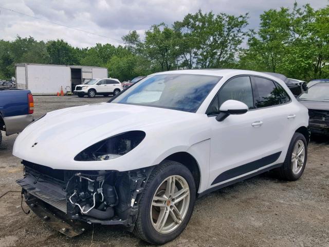 WP1AA2A56JLB00688 - 2018 PORSCHE MACAN WHITE photo 2