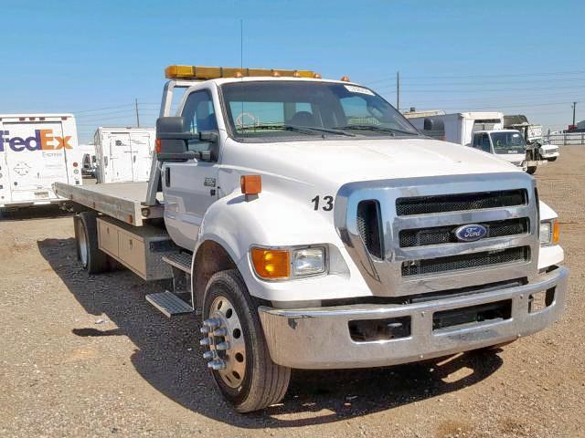 3FRNF6HP3DV024995 - 2013 FORD F650 SUPER WHITE photo 2