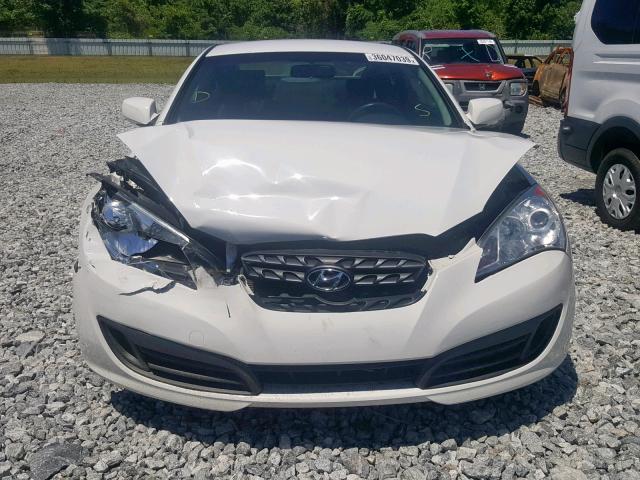 KMHHT6KD3CU070890 - 2012 HYUNDAI GENESIS CO WHITE photo 9