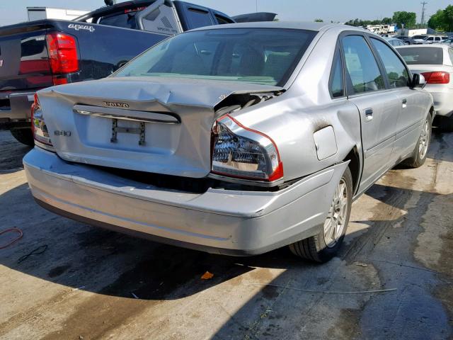 YV1TS592951392688 - 2005 VOLVO S80 2.5T SILVER photo 4