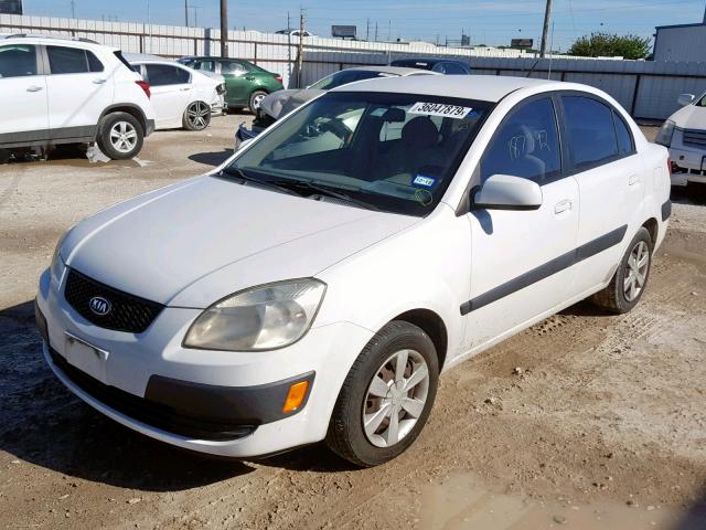 KNADE123966064749 - 2006 KIA RIO WHITE photo 2