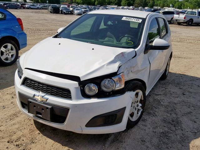 1G1JA6SH6E4170296 - 2014 CHEVROLET SONIC LS WHITE photo 2