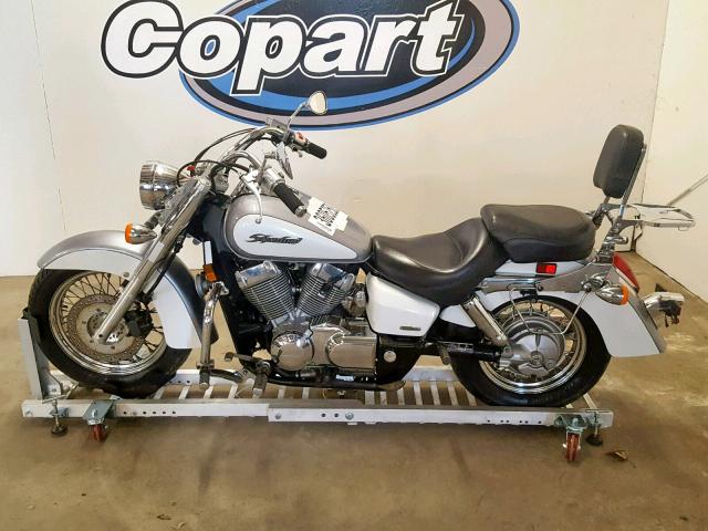 JH2RC50477M304113 - 2007 HONDA VT750 WHITE photo 9