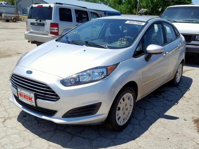 3FADP4AJ2KM104832 - 2019 FORD FIESTA S SILVER photo 2