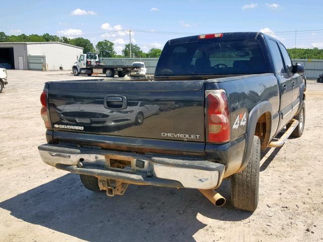 1GCHK23215F915935 - 2005 CHEVROLET SILVERADO BLACK photo 4