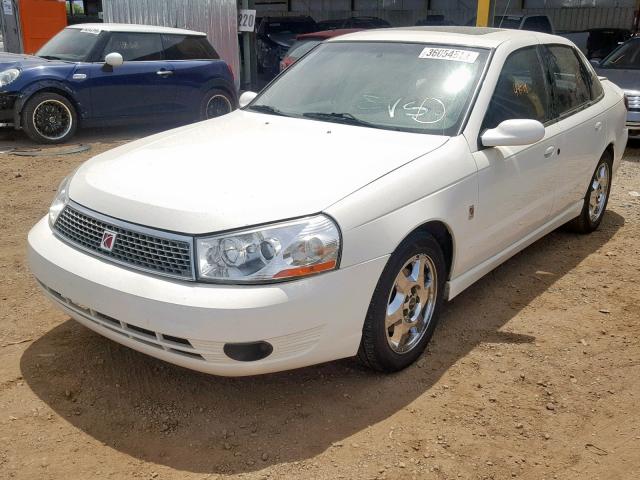 1G8JD54RX5Y506694 - 2005 SATURN L300 LEVEL WHITE photo 2