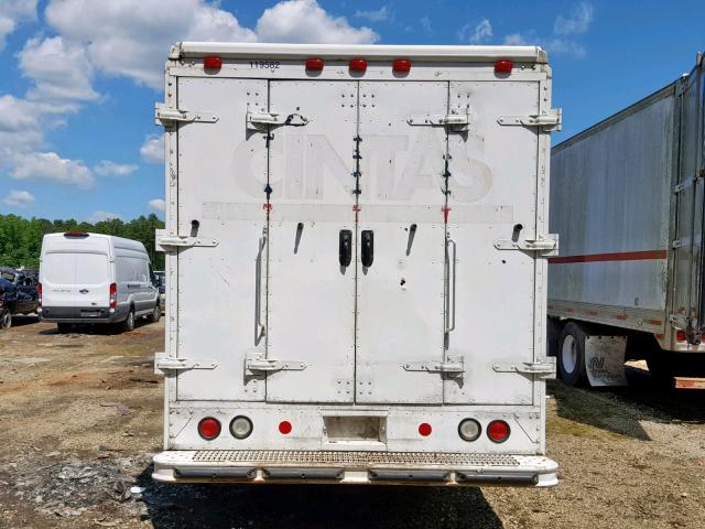 4UZAANBW31CH63161 - 2001 FREIGHTLINER CHASSIS M WHITE photo 6