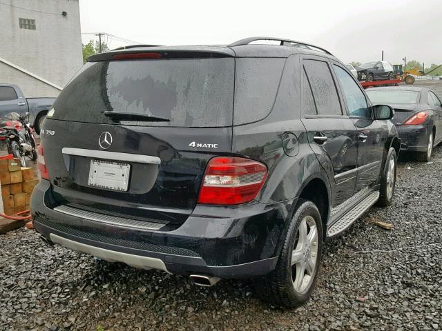 4JGBB86E98A369154 - 2008 MERCEDES-BENZ ML 350 BLACK photo 4