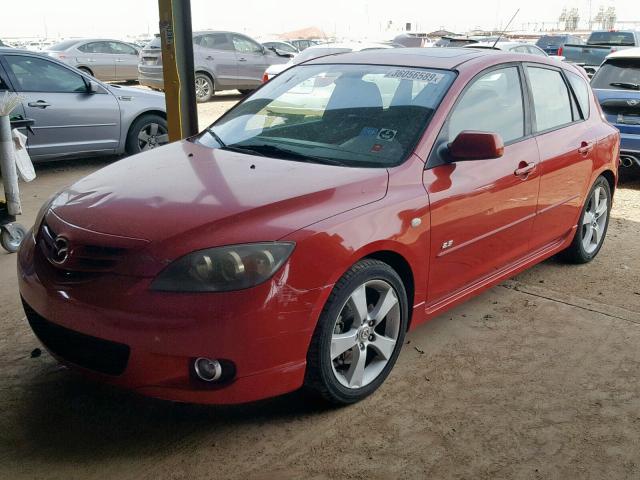 JM1BK343961472726 - 2006 MAZDA 3 HATCHBAC RED photo 2