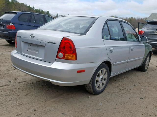 KMHCG45C45U631011 - 2005 HYUNDAI ACCENT GL GRAY photo 4