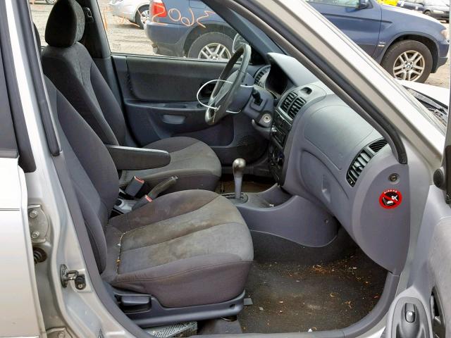 KMHCG45C45U631011 - 2005 HYUNDAI ACCENT GL GRAY photo 5