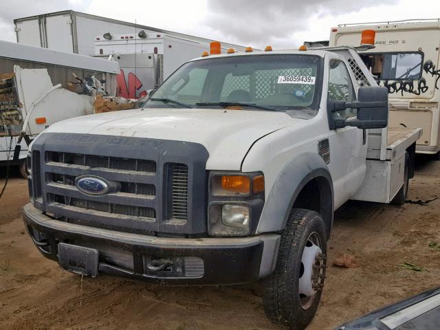 1FDGF46R09EB22153 - 2009 FORD F450 SUPER WHITE photo 2