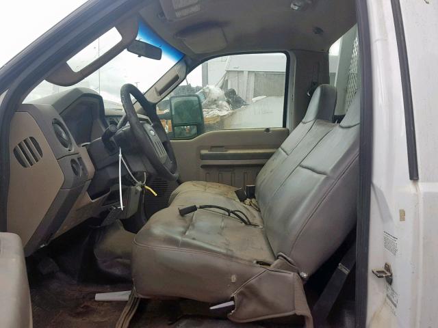 1FDGF46R09EB22153 - 2009 FORD F450 SUPER WHITE photo 5